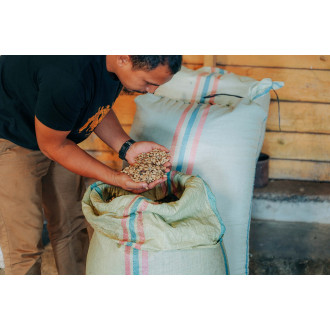 Vánoční edice! Indonesia (Fahman Yoga) - BeBerry 250g